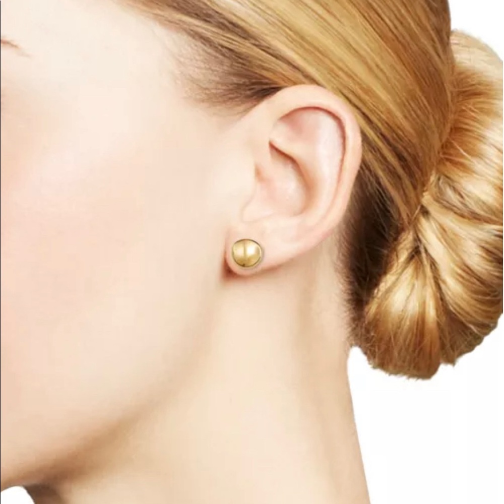 Used in good condition Bloomingdale's
14K Gold Disc Stud Earrings